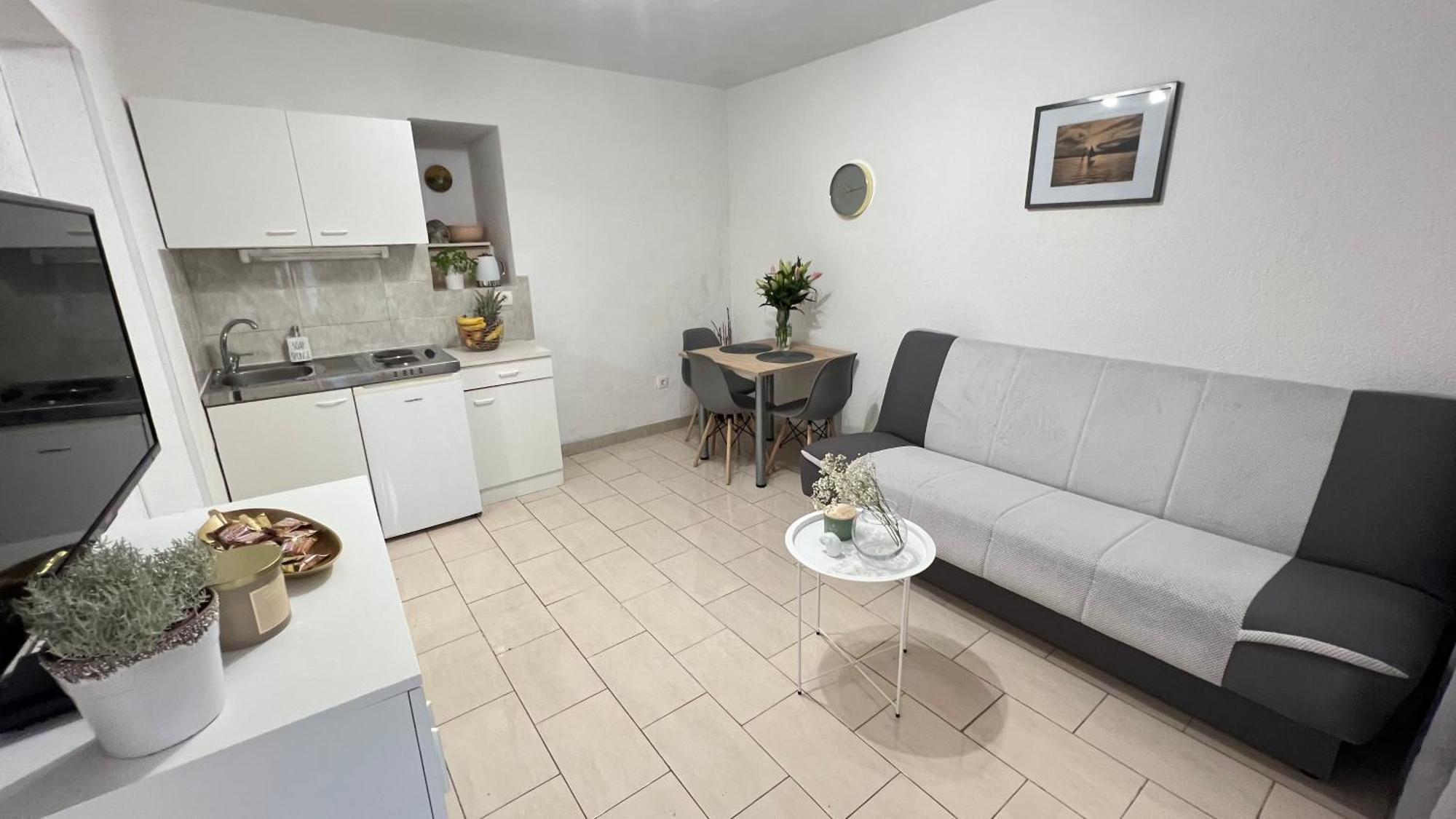 Apartmani Vela มาคาร์สกา ภายนอก รูปภาพ