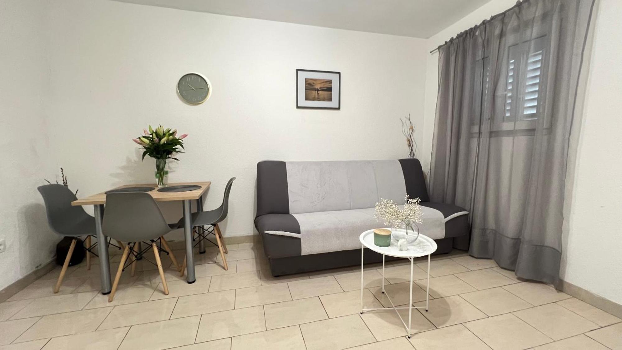 Apartmani Vela มาคาร์สกา ภายนอก รูปภาพ