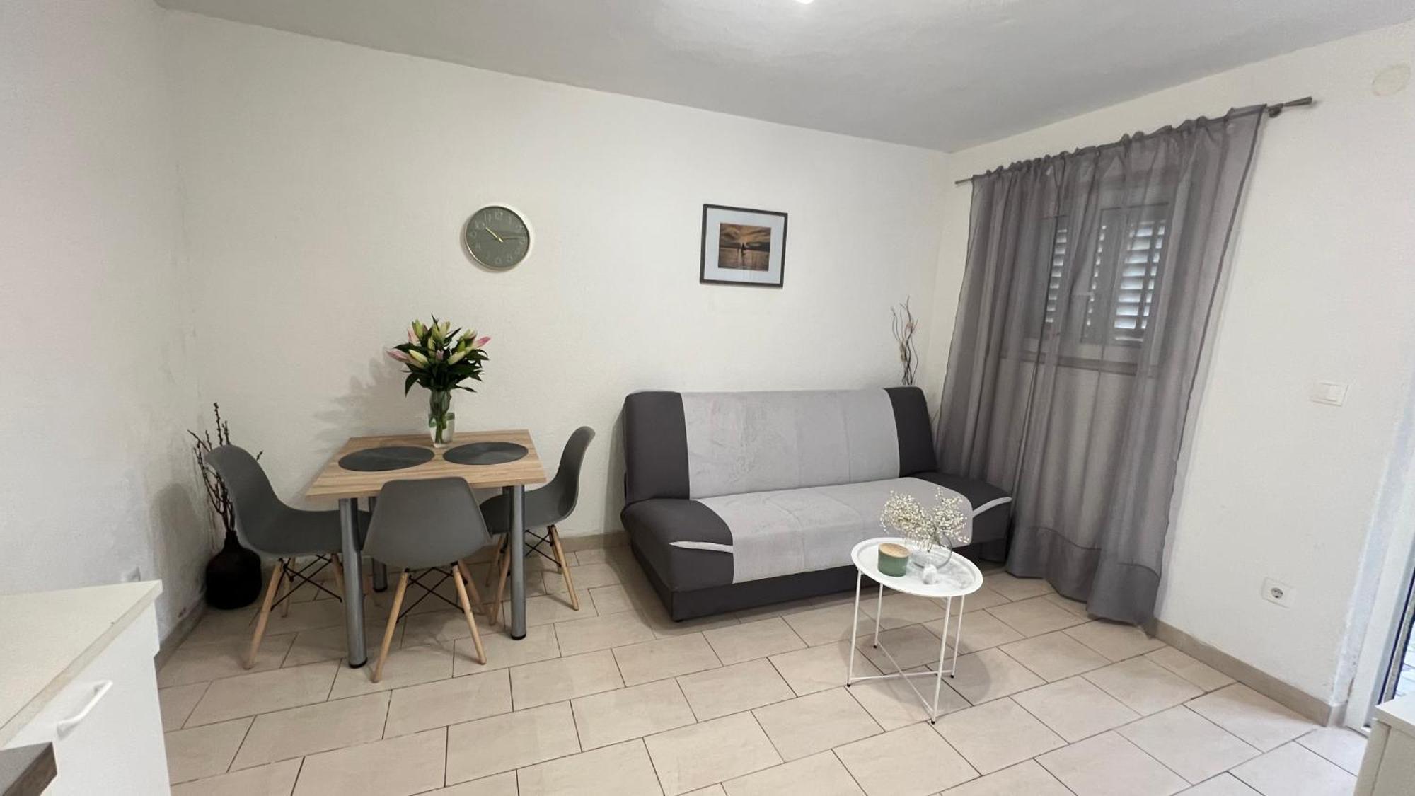 Apartmani Vela มาคาร์สกา ภายนอก รูปภาพ